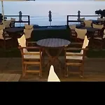 Boomerang Sea View Apartmán